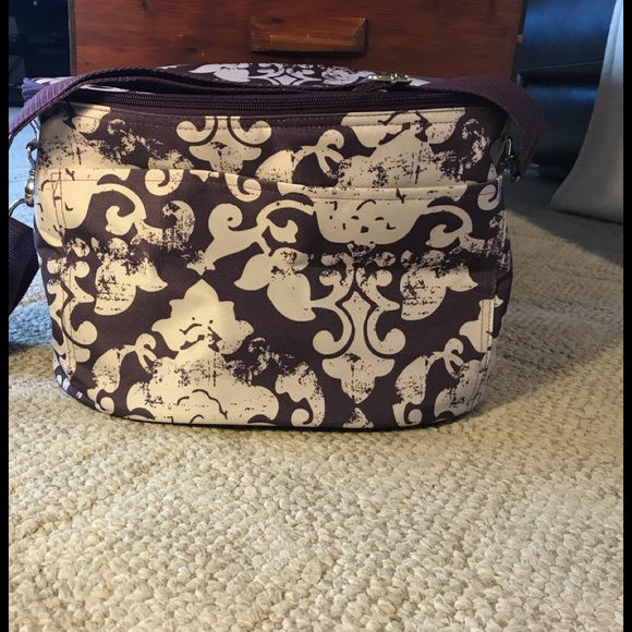 *SOLD*purple damask pattern ThirtyOne Thermal bag - Picture 2 of 3